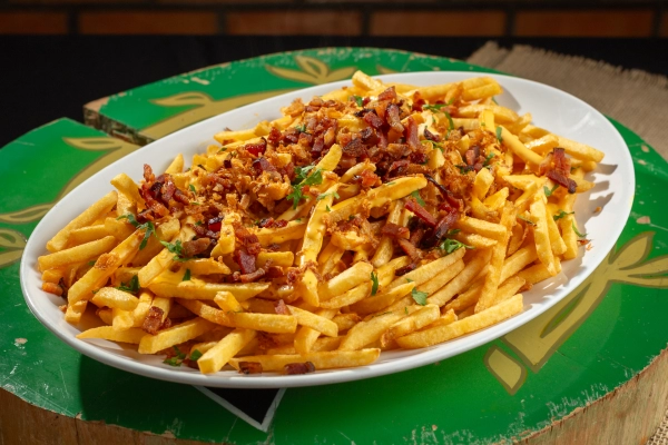 Imagem Fritas Especial ao Molho Cheddar e Bacon